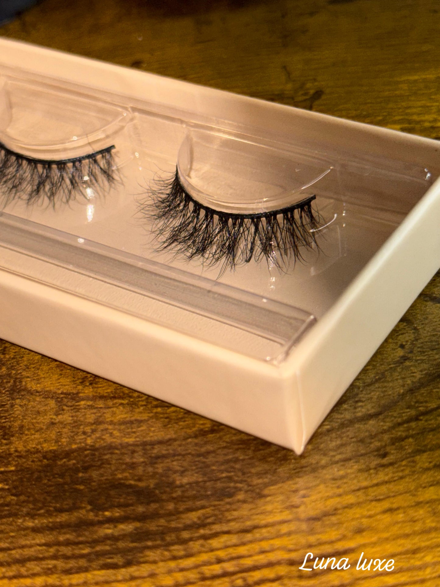 Luna Luxe lashes