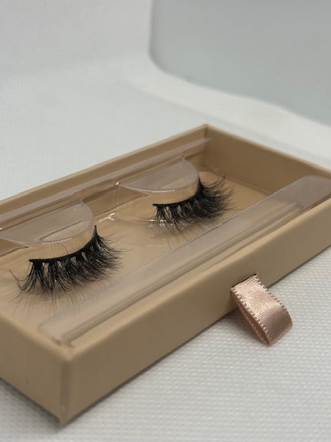 Midnight Muse lashes